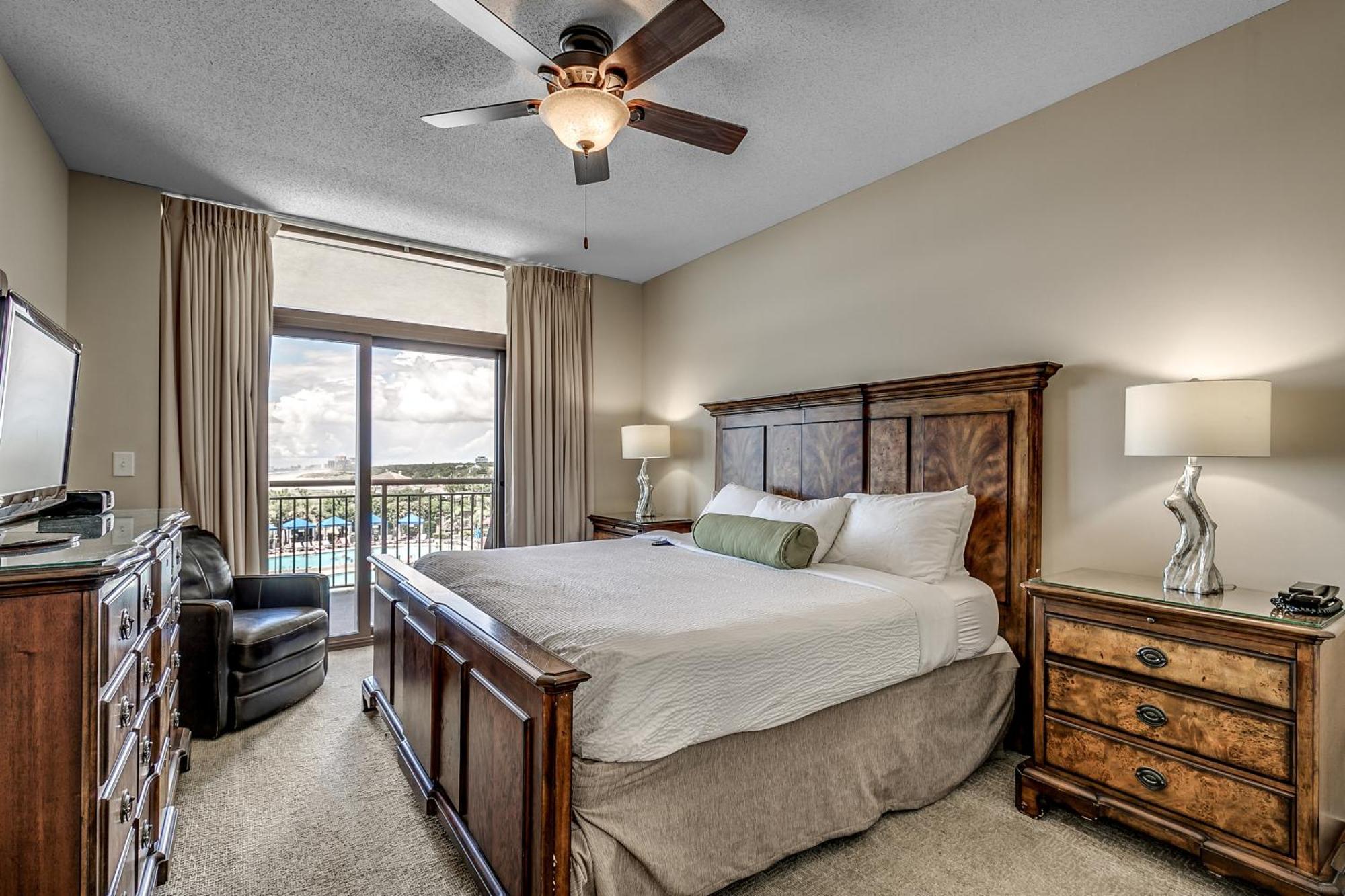 North & 4* Briarcliffe Acres